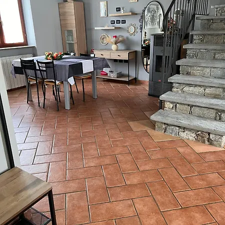 Сasa de vacaciones Rose Garden Nest - Indipendente Con Giardino, Terrazzo E Parcheggio *