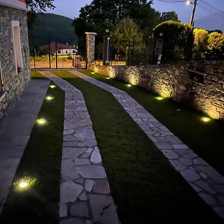 Rose Garden Nest - Indipendente Con Giardino, Terrazzo E Parcheggio * Colazza